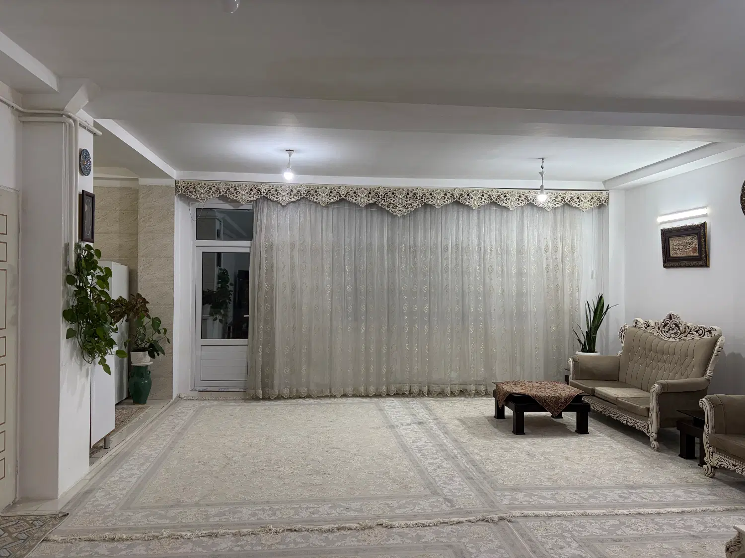 آپارتمان ۱۲۰ متری تک واحدی فاز یک گلشهر