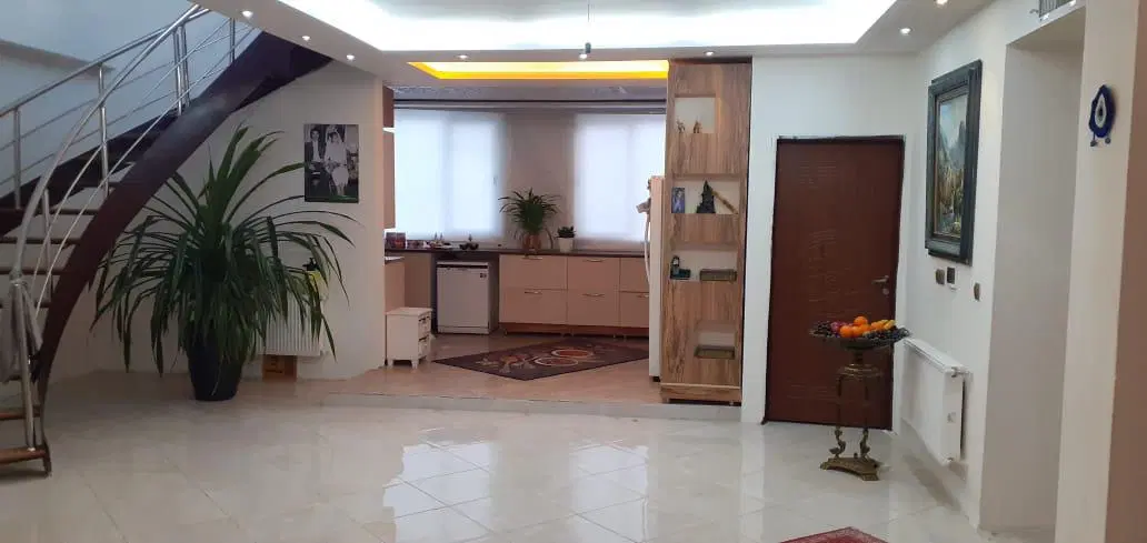آپارتمان دوبلکس سه خوابه نوساز دبیراعظم
