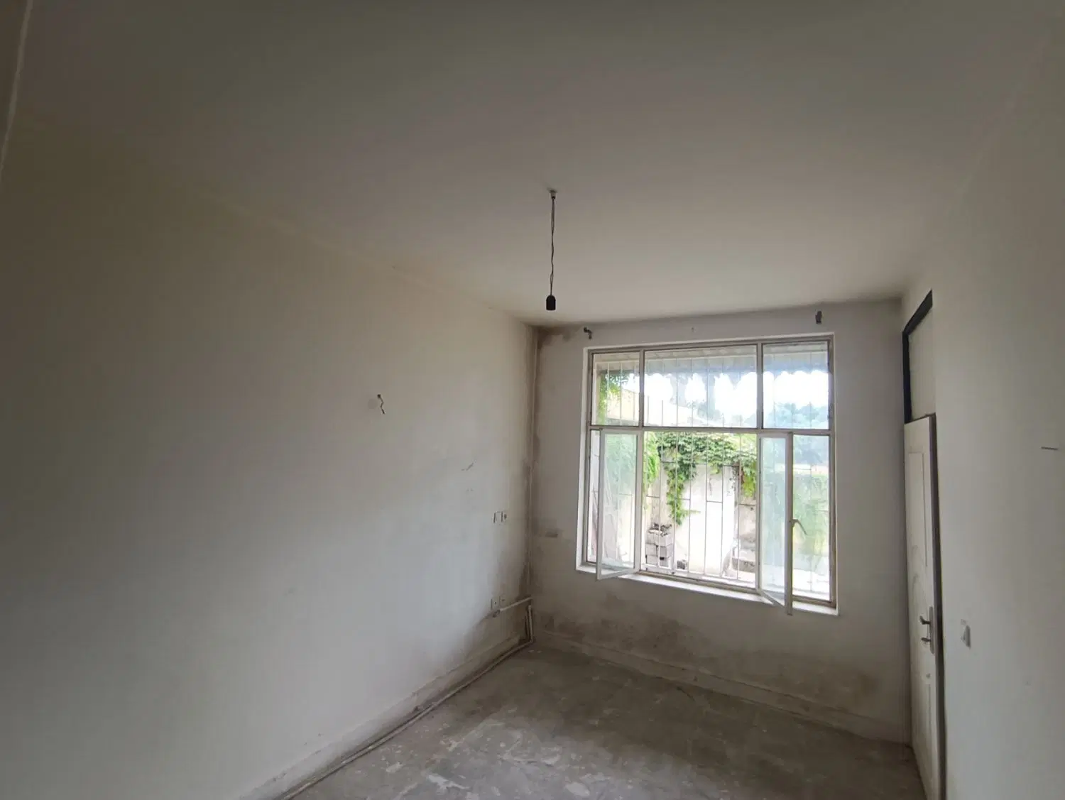مسکونی کلنگی جهت فروش
