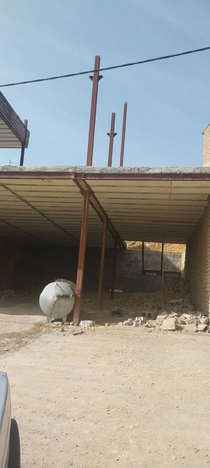 خانەنیمەکارە ۱۲۰متری