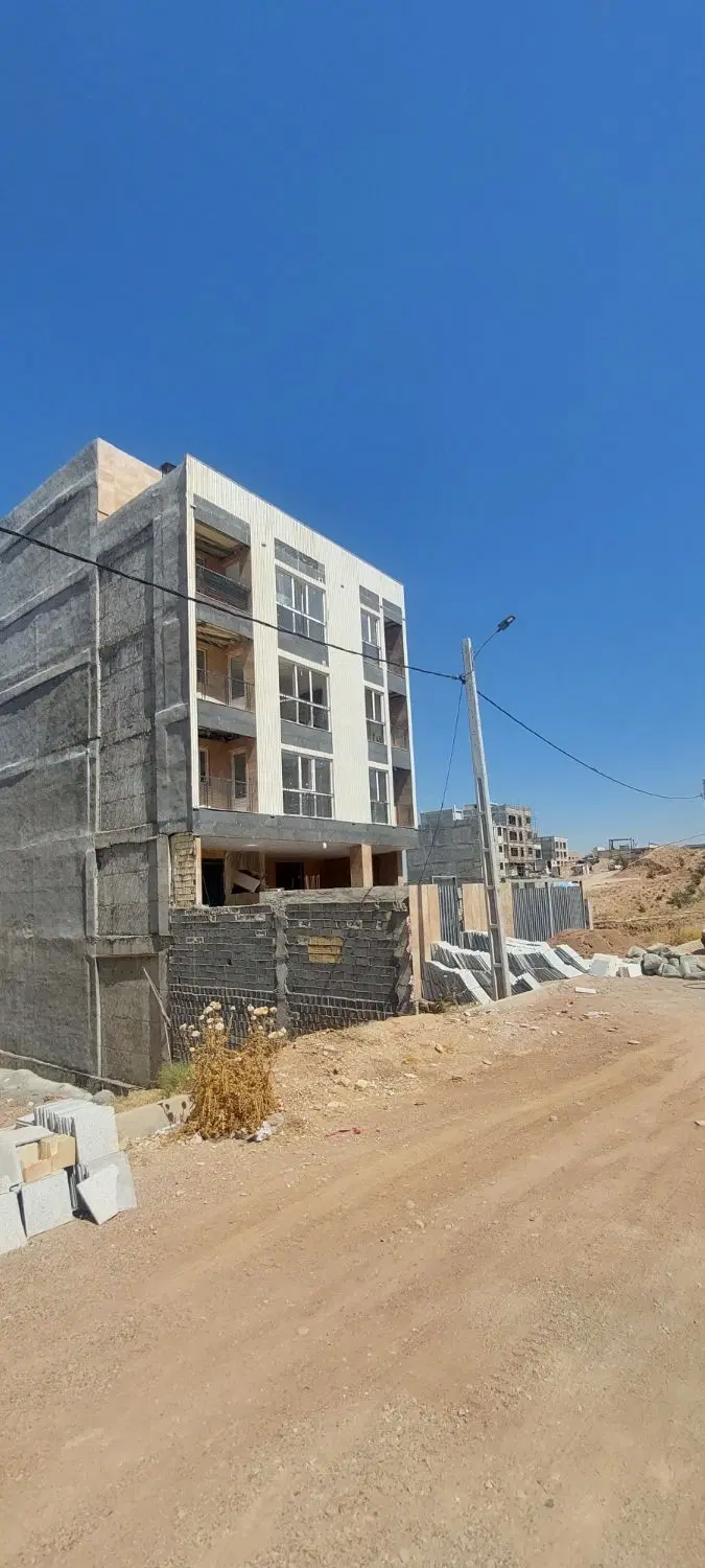 فروش زمین ۳۰۰ متر عرض ۱۲ فلاحت فراغت دو نبش
