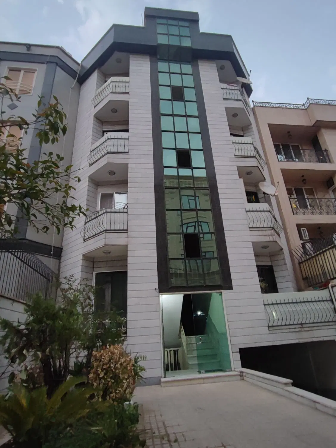 فروش آپارتمان 72 متر_ نارمک_ هفت‌حوض_ میدان 50
