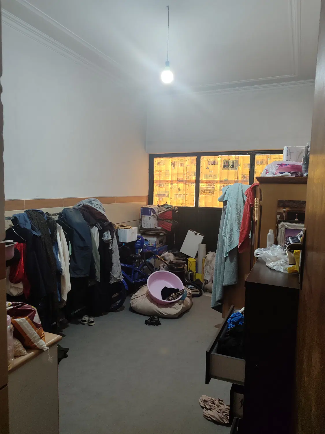یک باب انبار به ابعاد ۳_۵ در ۴ واقع در شهرک مطهری