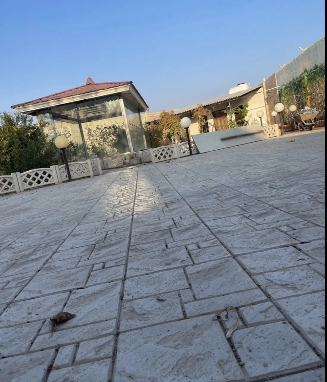 ۶۰۰ متر باغ ویلا ۵۰ متر بنا در ایجدان