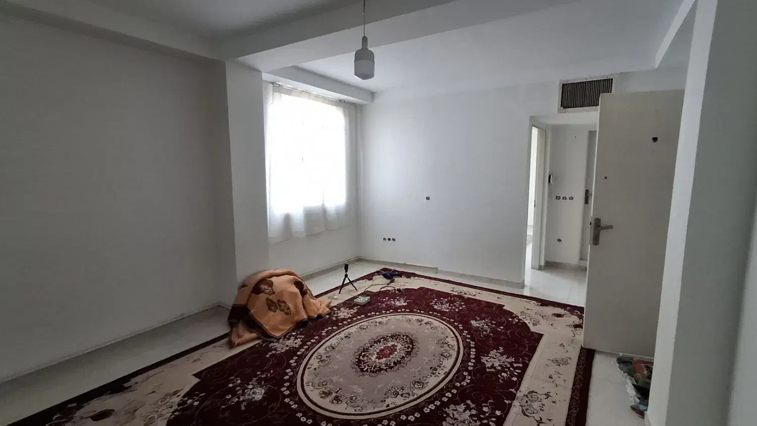 اجاره آپارتمان 67 متری_ تمیز یک خوابه_در ثابتی