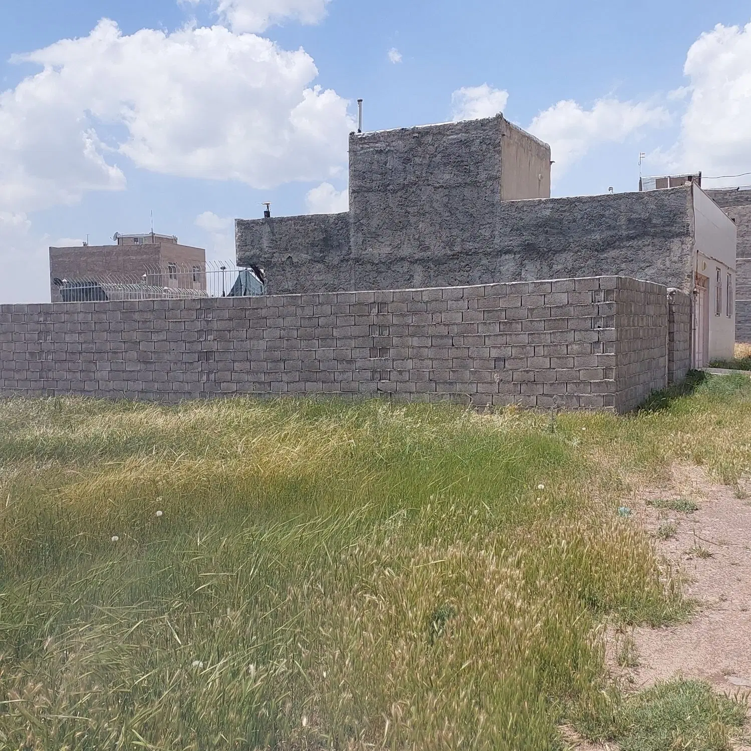 زمین در شهرک وثوق آباد ناحیه اندیشه بالای نجف آباد