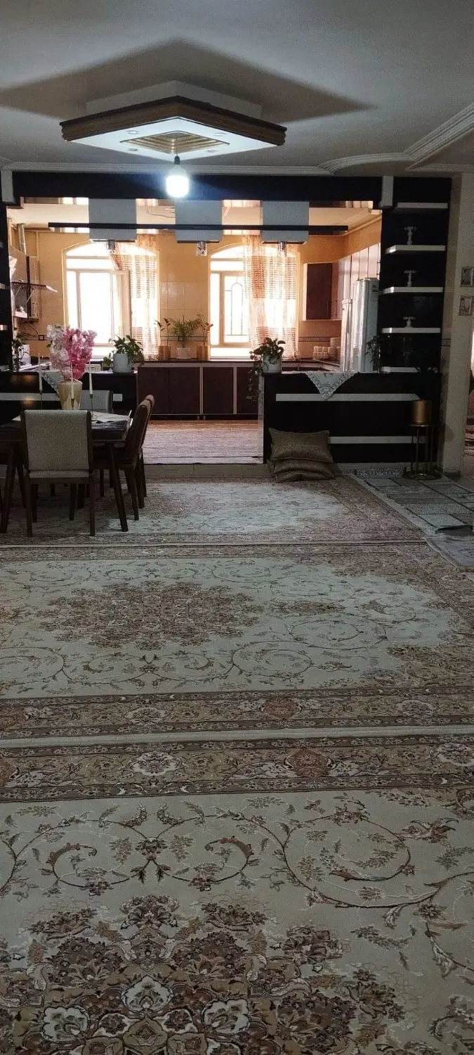 180متر نوساز و دربست