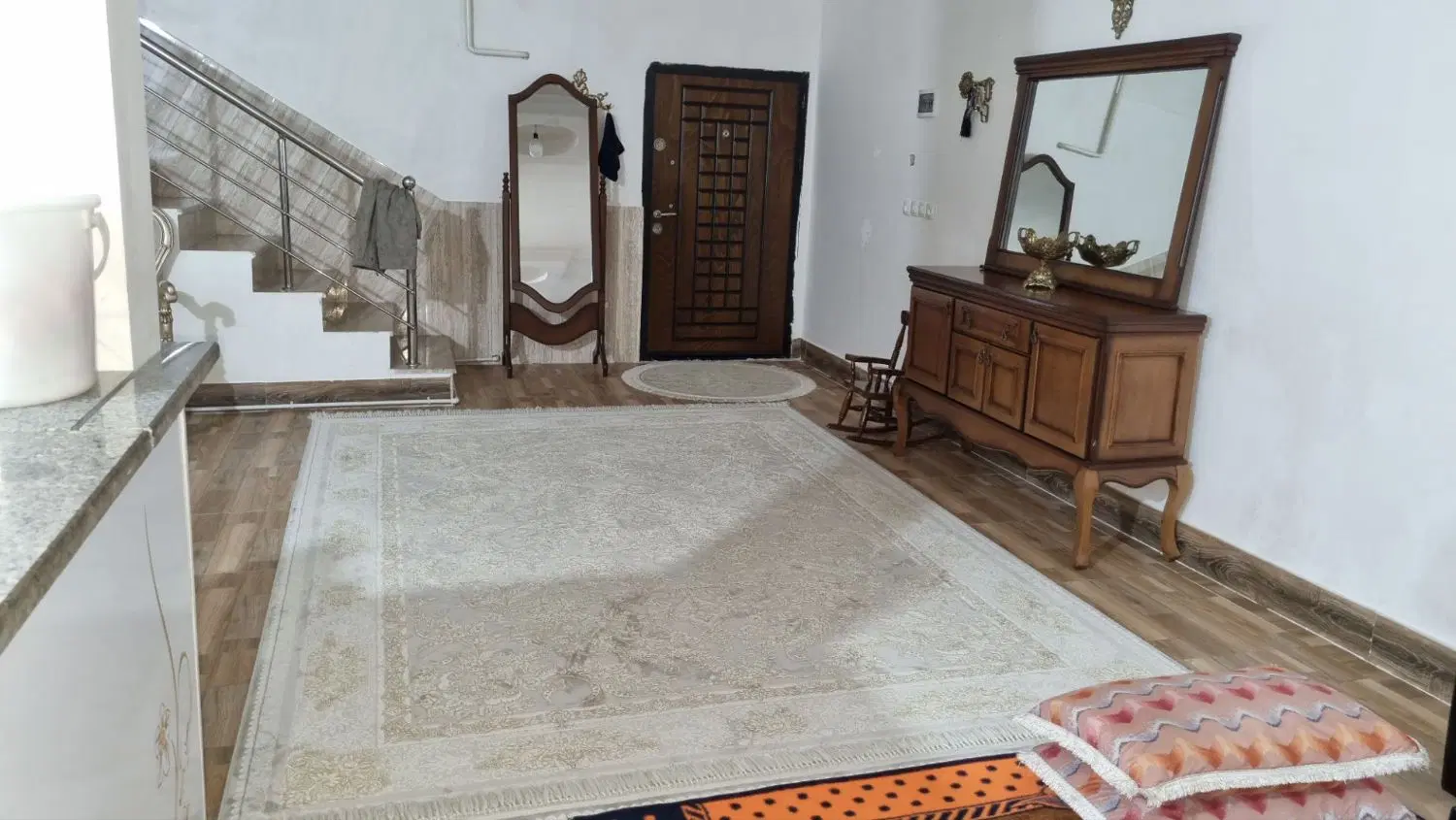 اجاره خانه پاپی خالدار