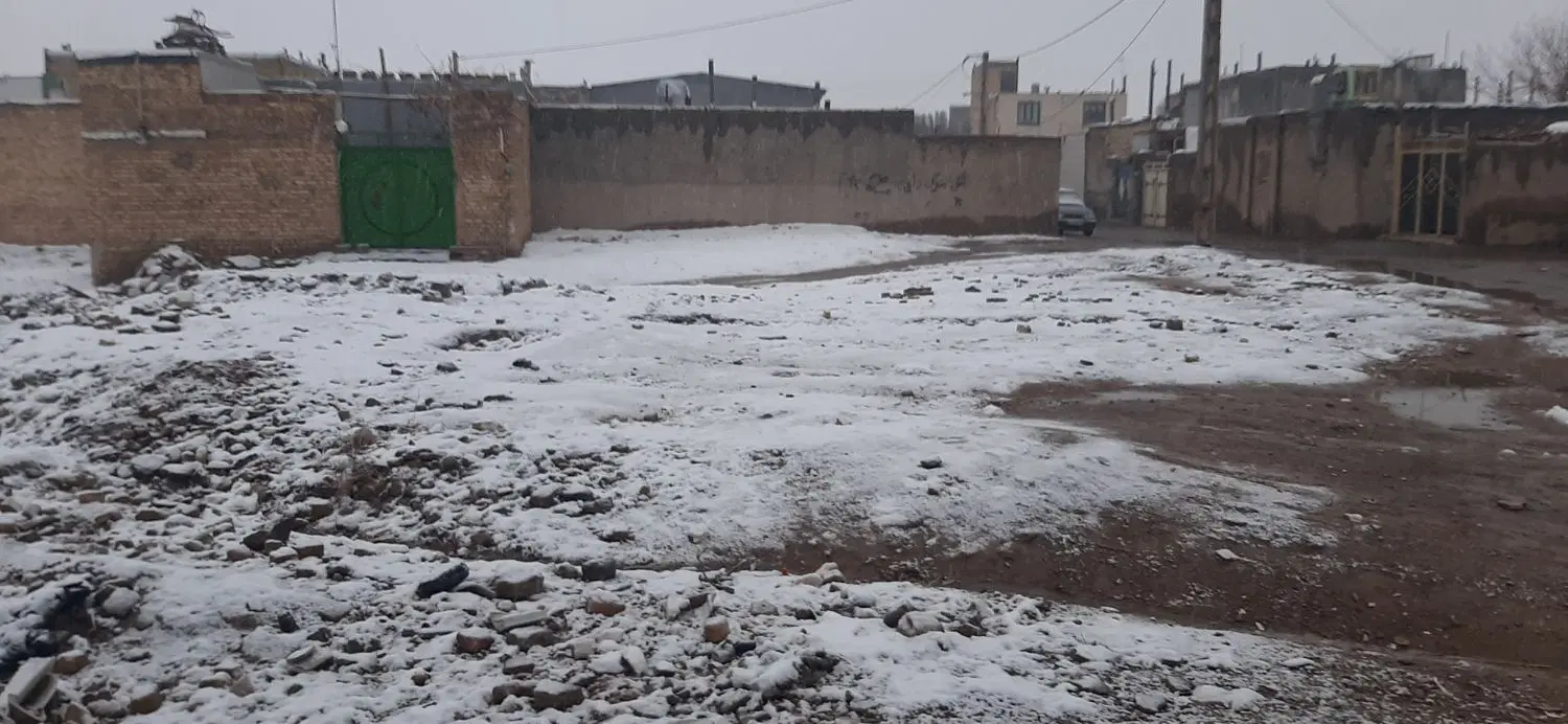 زمین ۲۶۰ متر