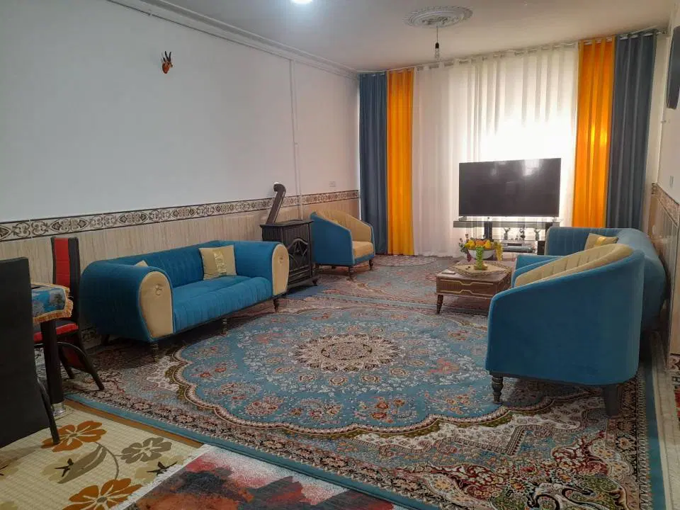 فروش منزل ویلایی شهرک تکاور