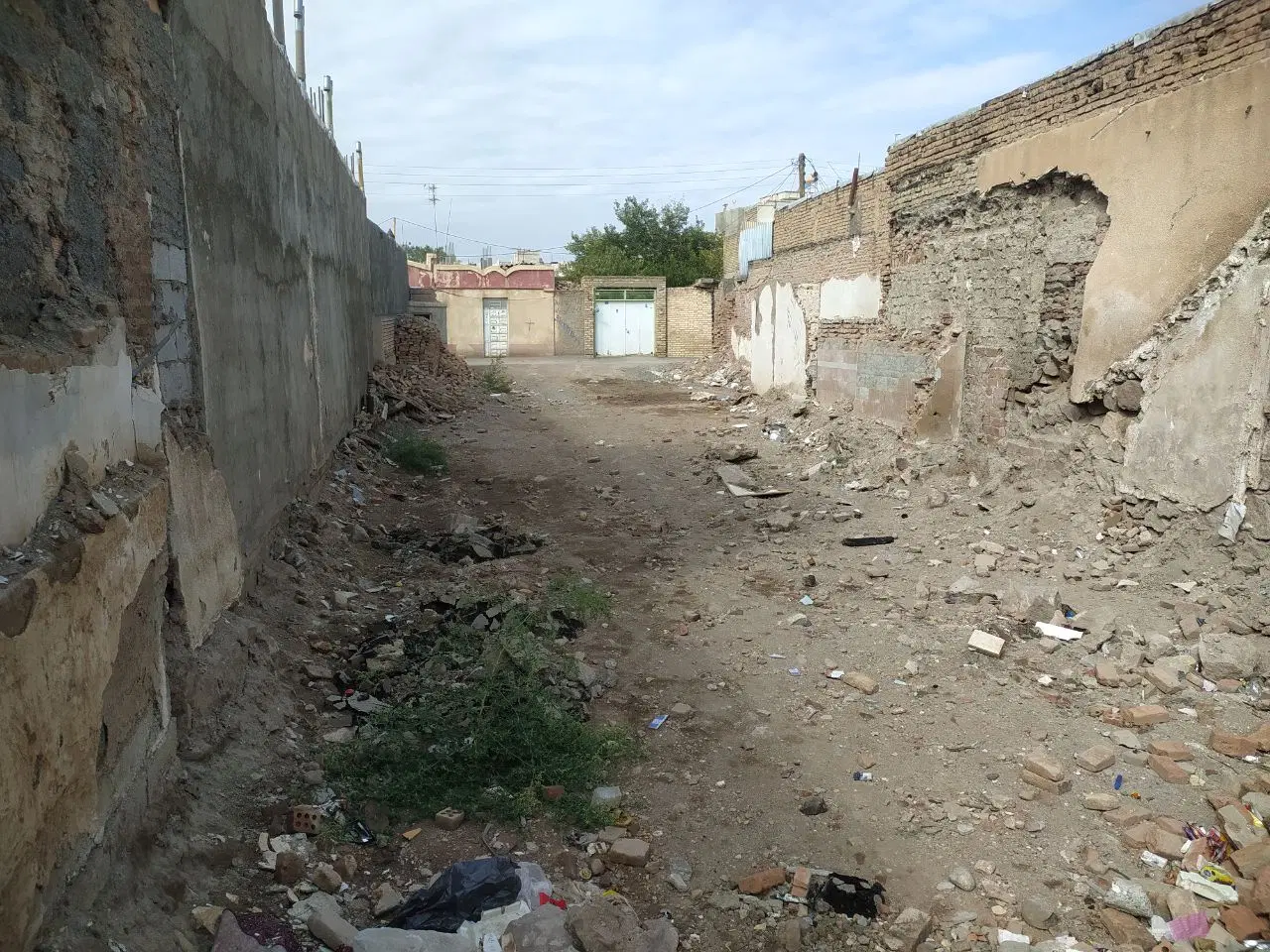 زمین مسکونی