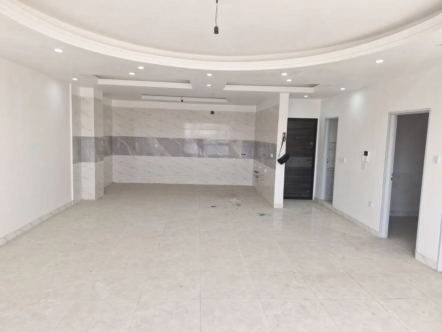 ۱۰۰ متر آپارتمان نوساز خ بهشتی
