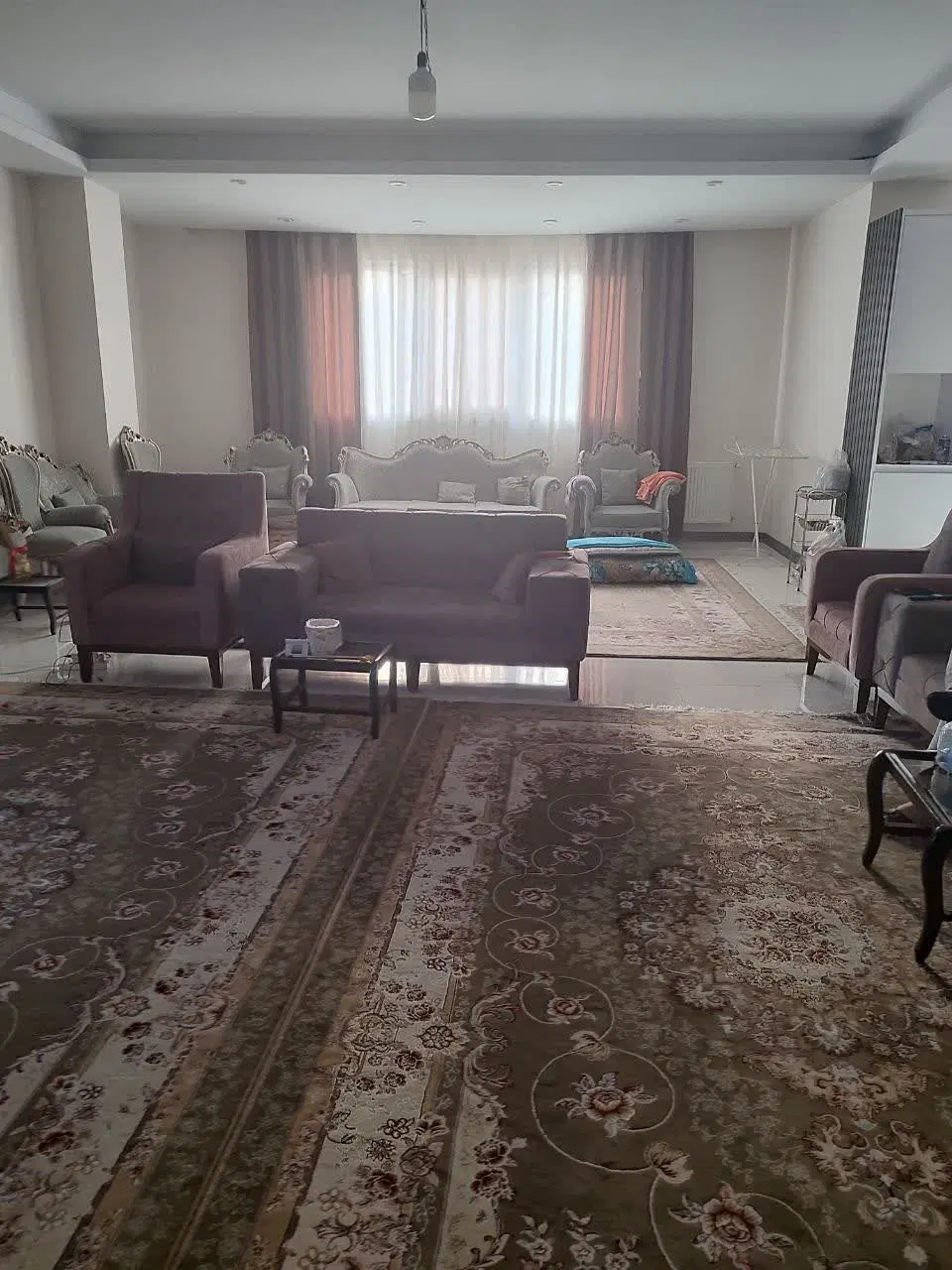 ۱۴۴ متر تک واحدی