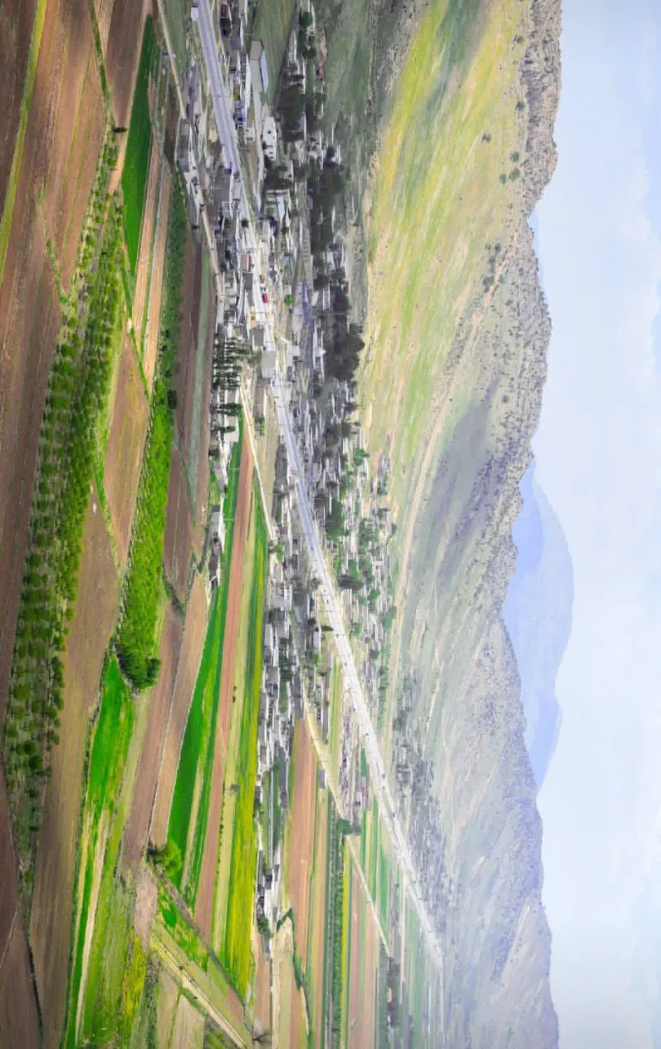 زمین دشتروم