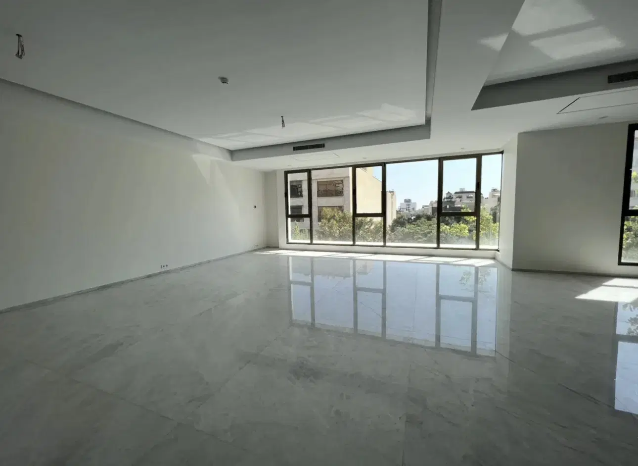 ۱۷۲متر _تکواحدی _ سوپر لاکچری _ محدوده ۲۴ متری