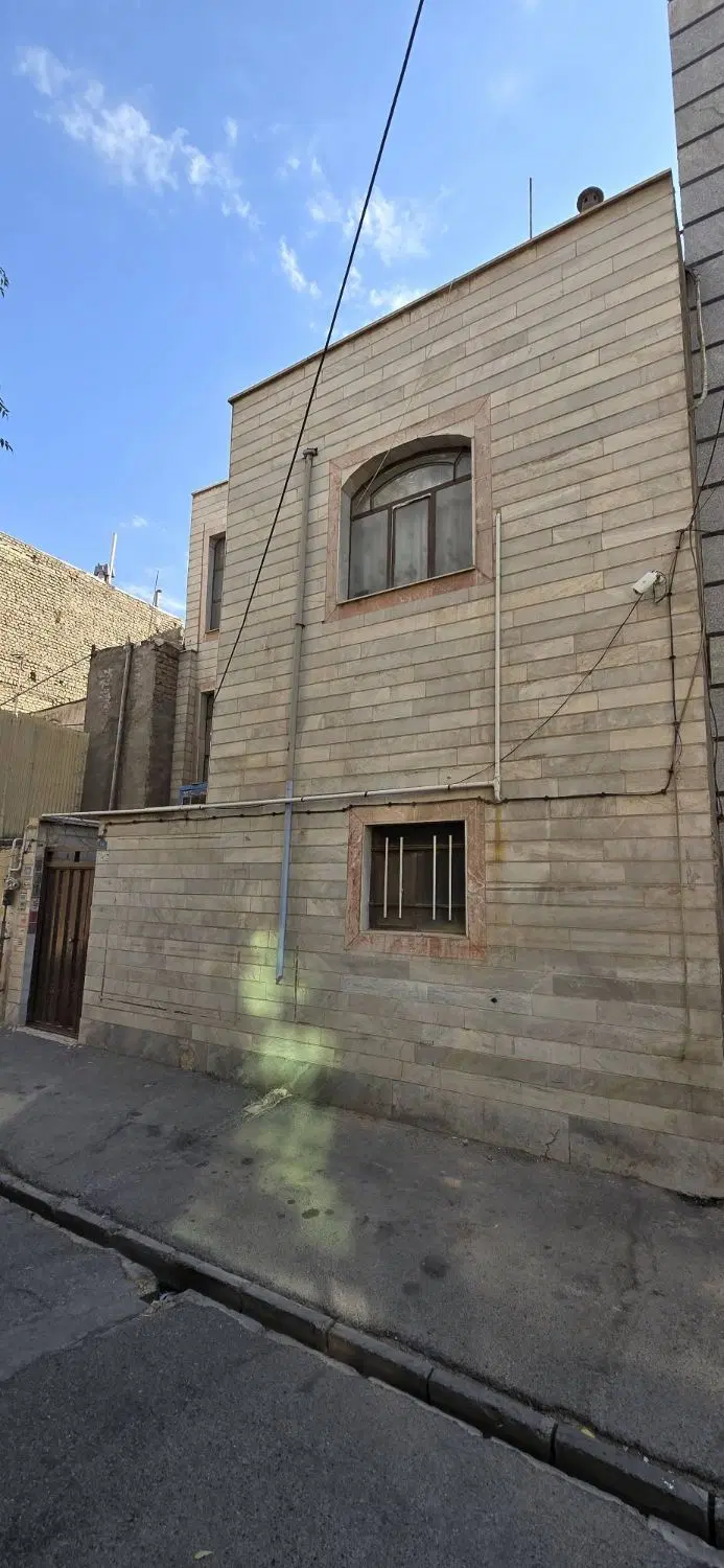 فروش خانه دوطبقه با سند 5 میلیارد و ۳۰۰