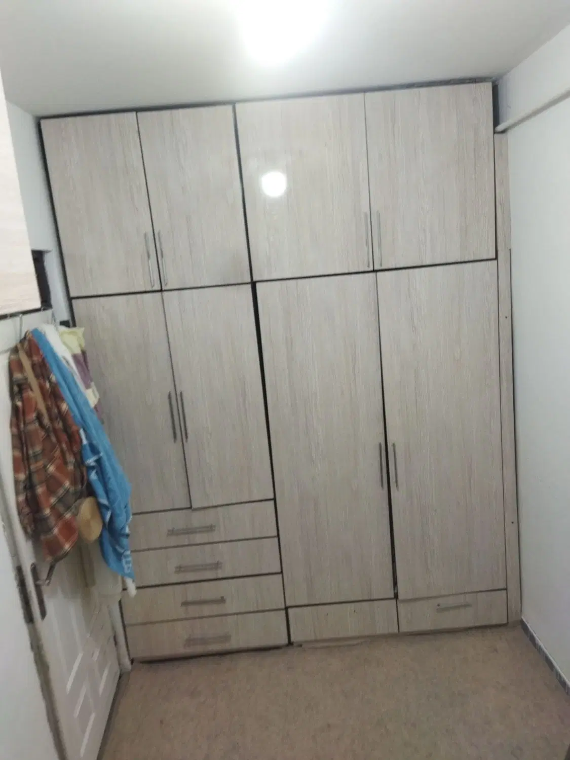 واحد طبقه همکف  ۶۵متری  دارای آیین نامه ۲۸۰۰