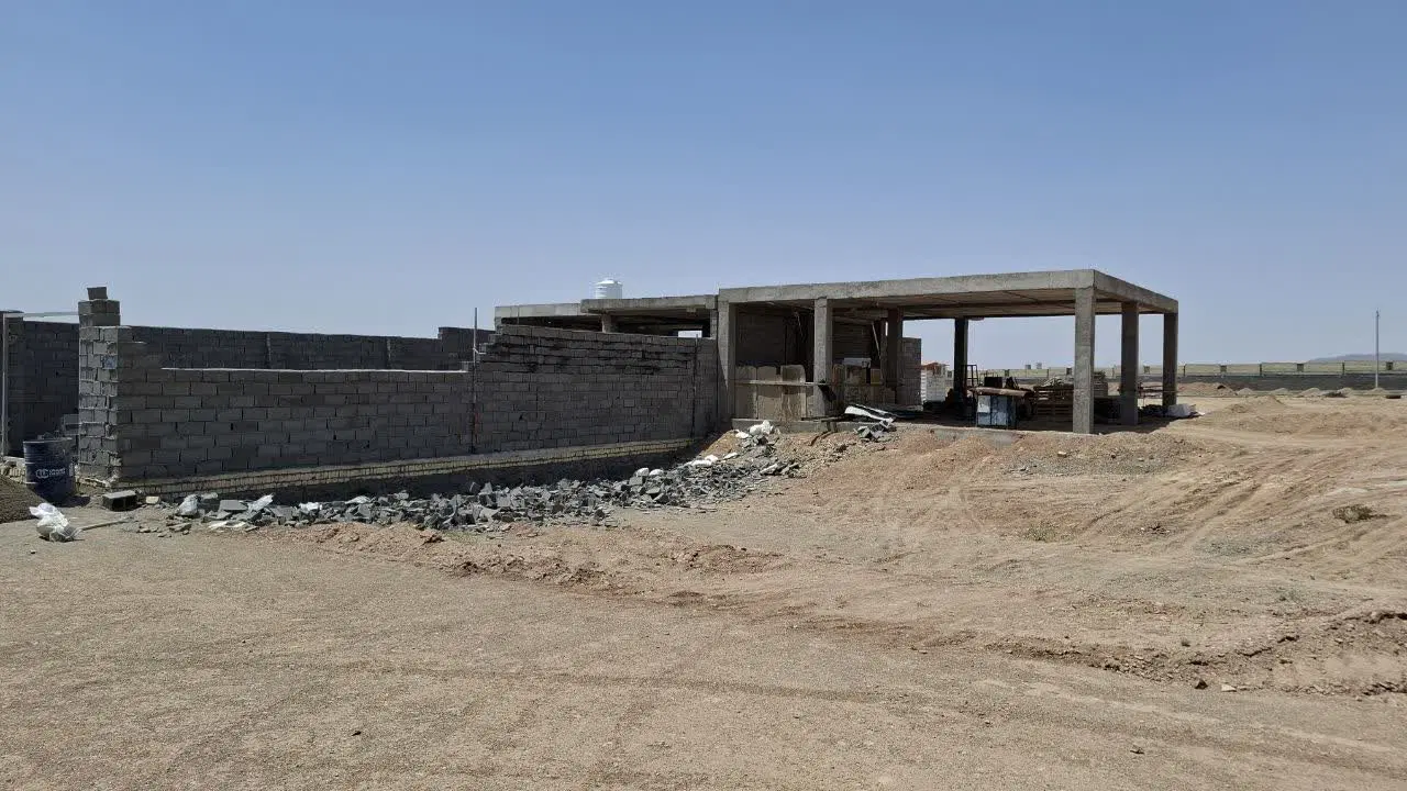 ۳۰۰متر زمین اسکلت زده شهرک پرنیان