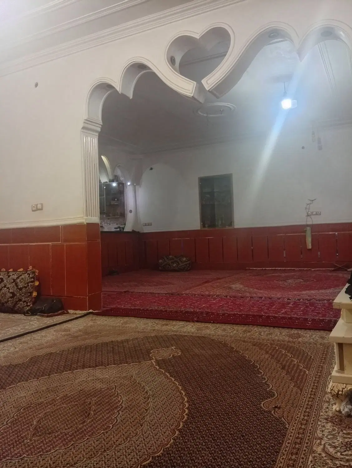 یک باب منزل ویلای بفروش می‌رسد