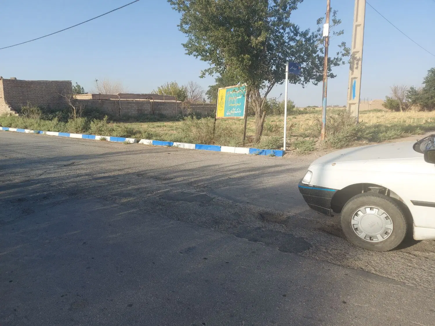 گرمسار دامداری و باغ پسته ۳۱۵۵ متر سند ۶دانگ