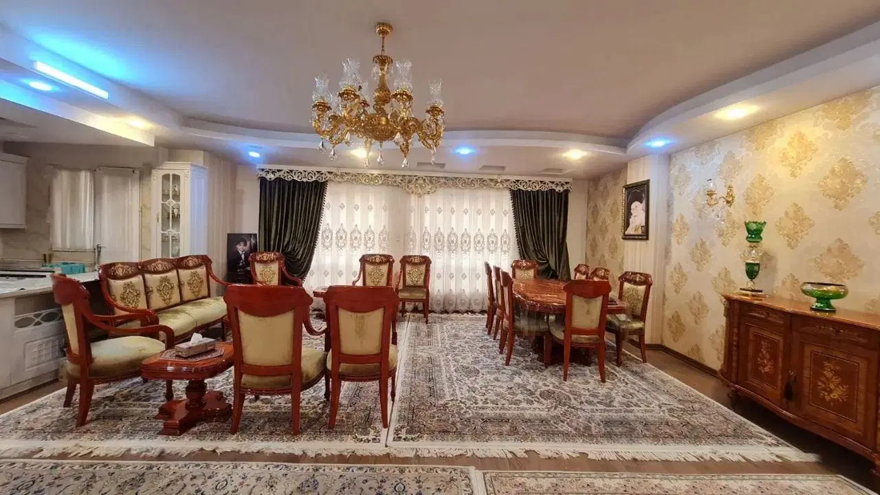 آپارتمان ۱۱۵ متری در خیابان ایران