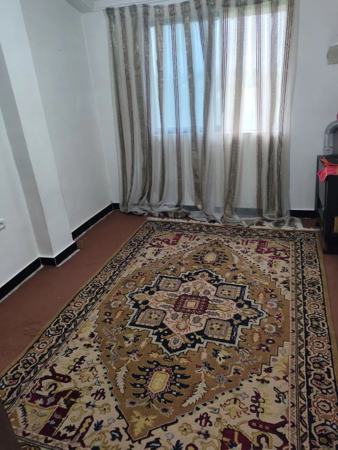 آپارتمان طبقه چهارم