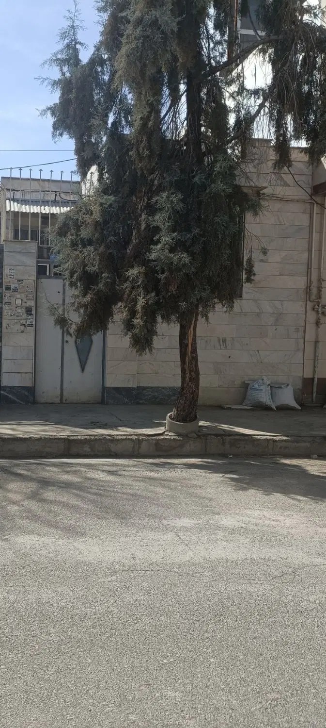 خانه پنجاه متری کارمندان ایستگاه هشت فجر 5
