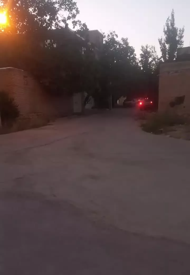 فروش مسکونی اجر و اهن‌