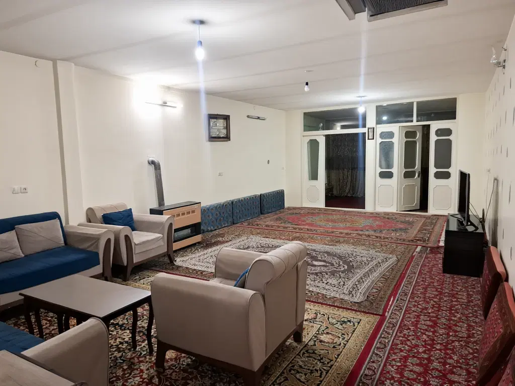 ویلایی دوطبقه دربست ۲۰۰متر