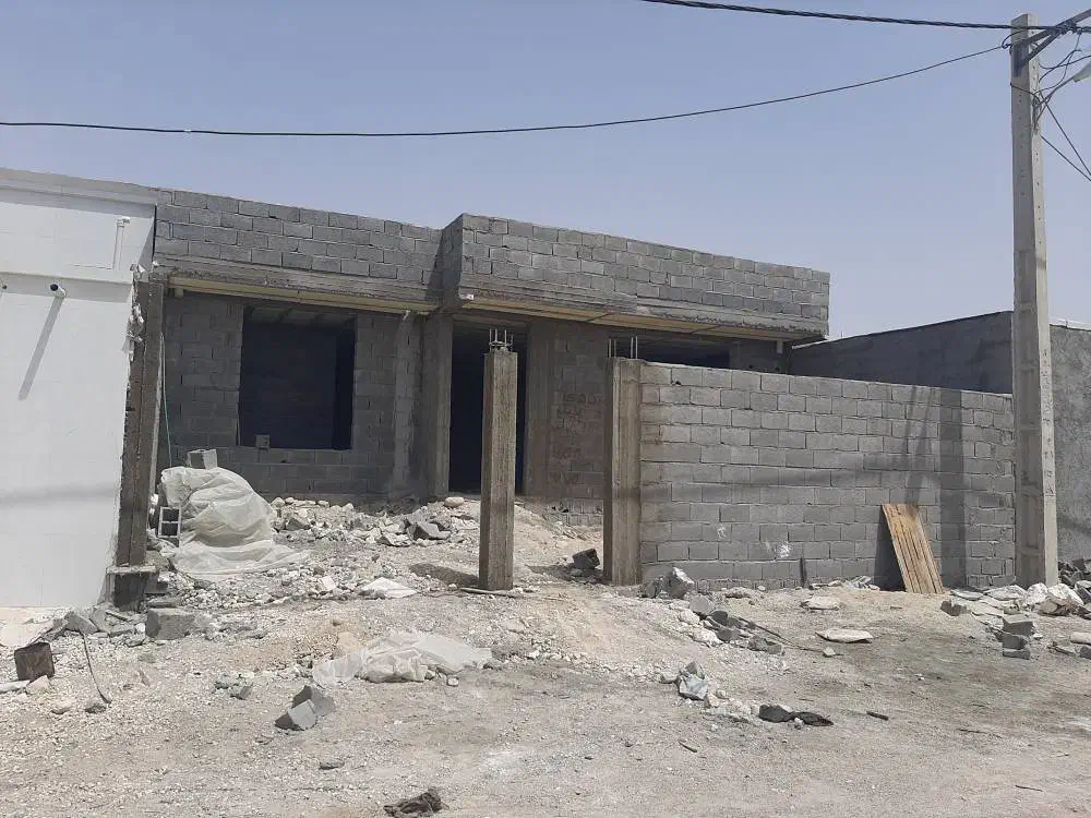 خانه نیمه کاره بردستان
