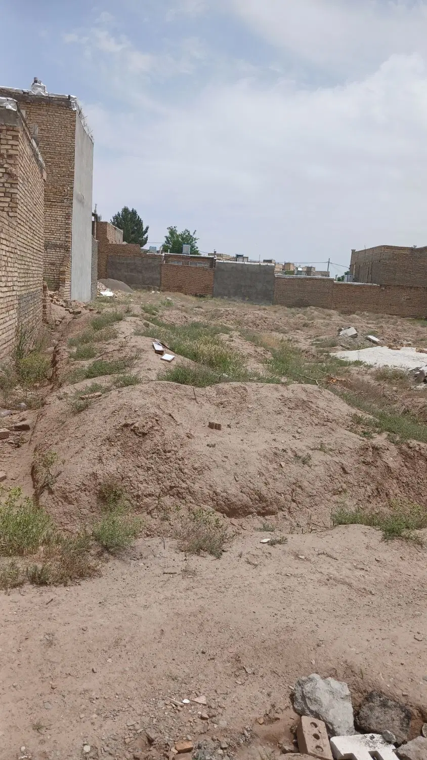 زمین فروشی باهنر