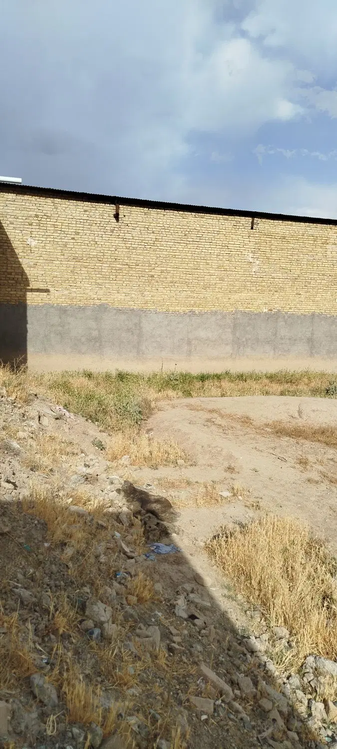 زمین فروشی