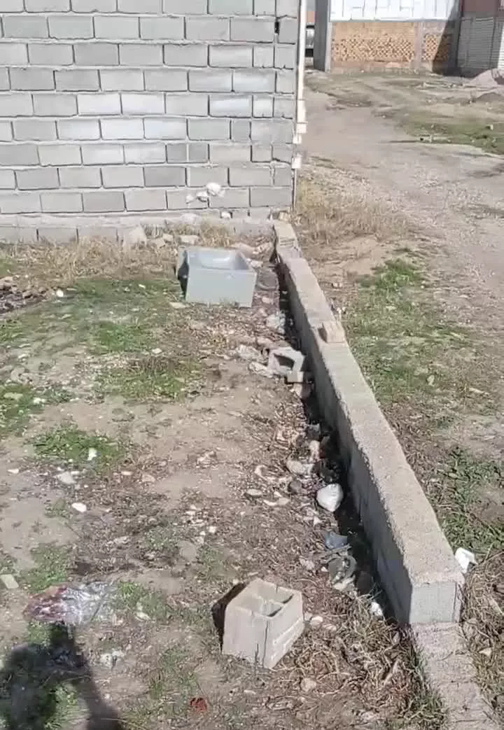 زمین مسکونی  ۱۵۰ متر