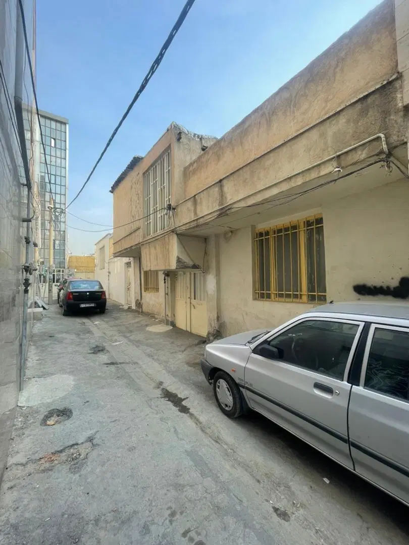 ۸۱متر ویلایی۱۰متر بهردر گوهردشت معاوظه با آپارتمان