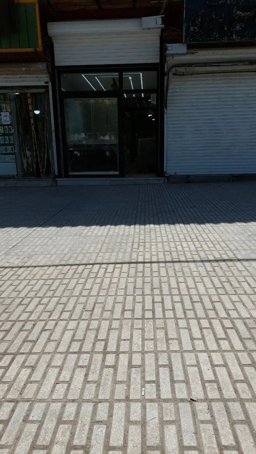 مغازه اجاره ای دولت اباد بر خیابان