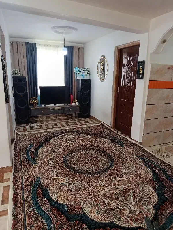 فروش خانه و محوطه ویلایی واقع در روستای توشی