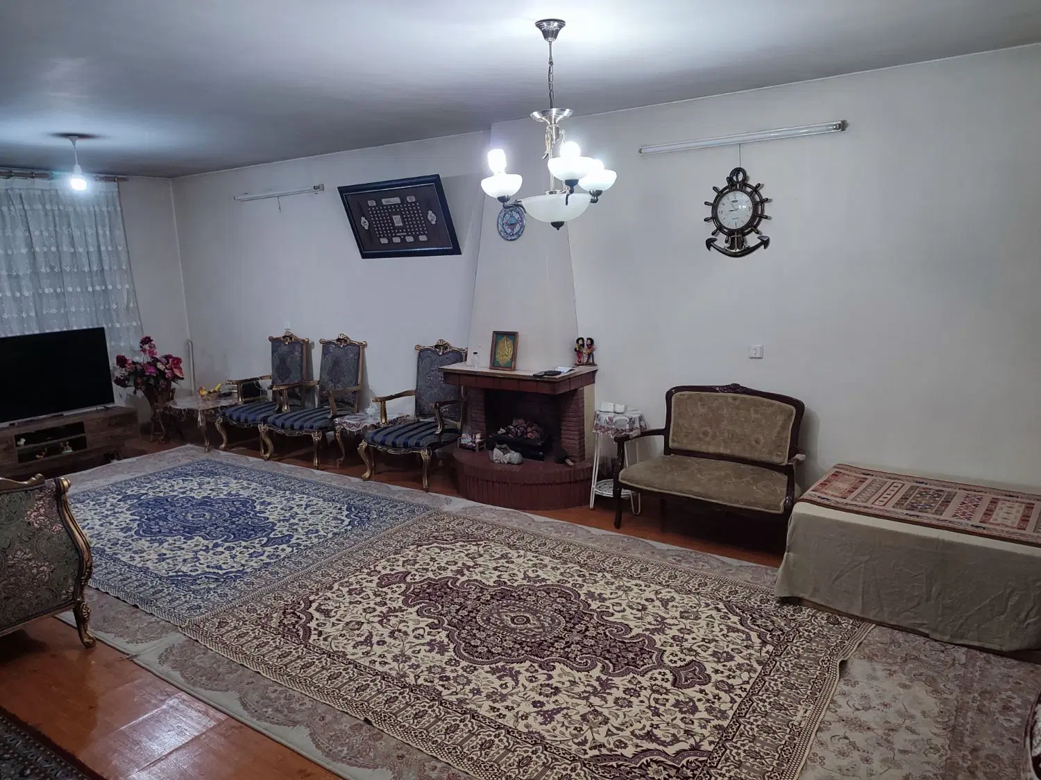 آپارتمان قدر السهم دار فلکه اول تهرانپارس