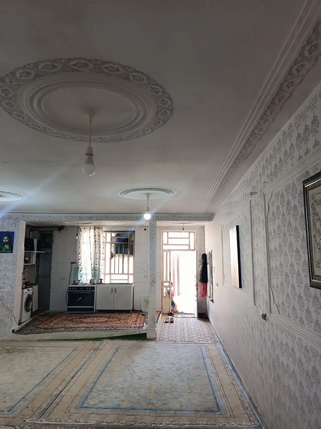خانه ۱۳۰ متری فلک الدین رهن خالی