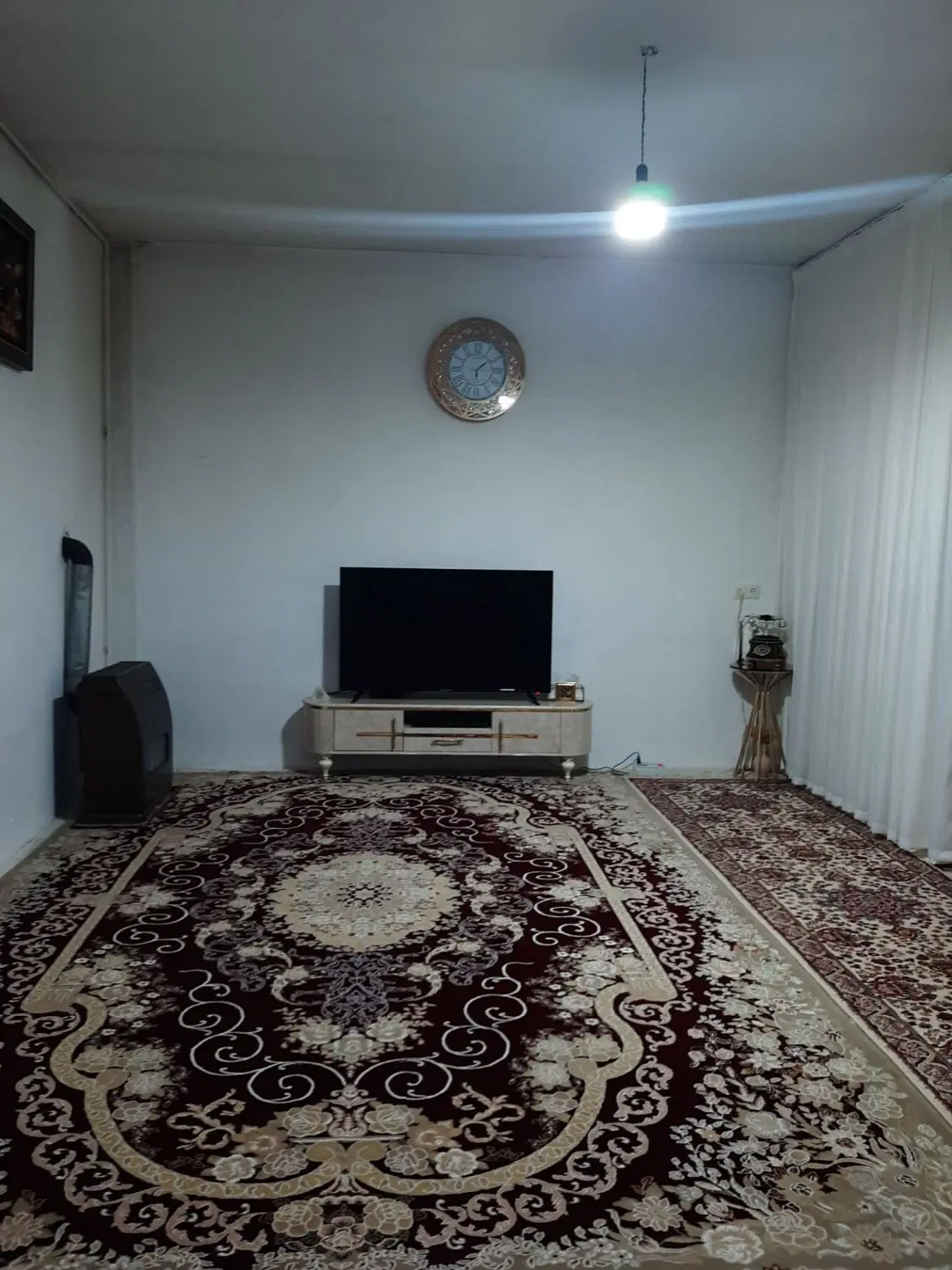 آپارتمان الهیه،تختی ولایت ۱