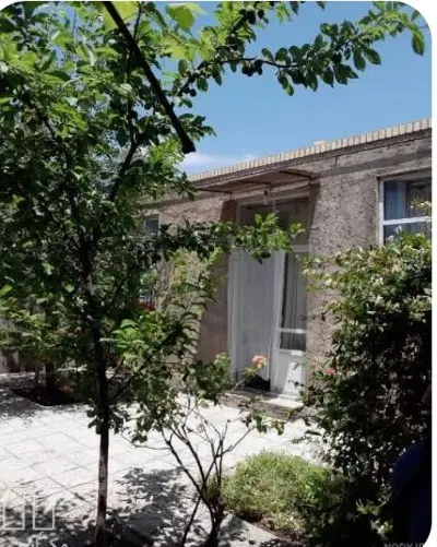 منزل سه خواب با حیاط بزرگ و سایه بان