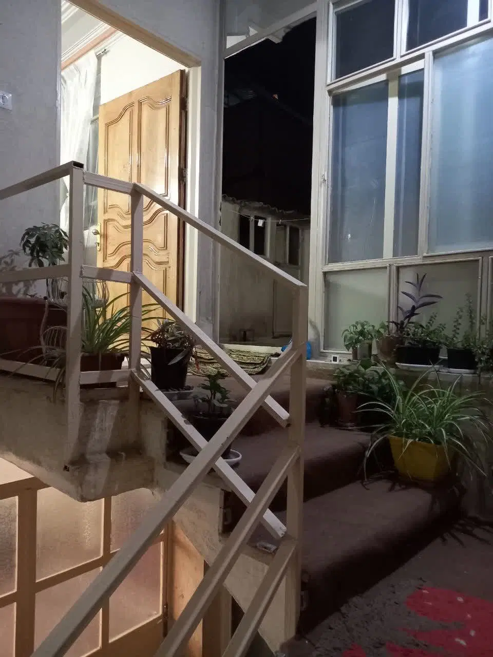 خانه ویلایی دو طبقه حیاط دار ۹۸ متری