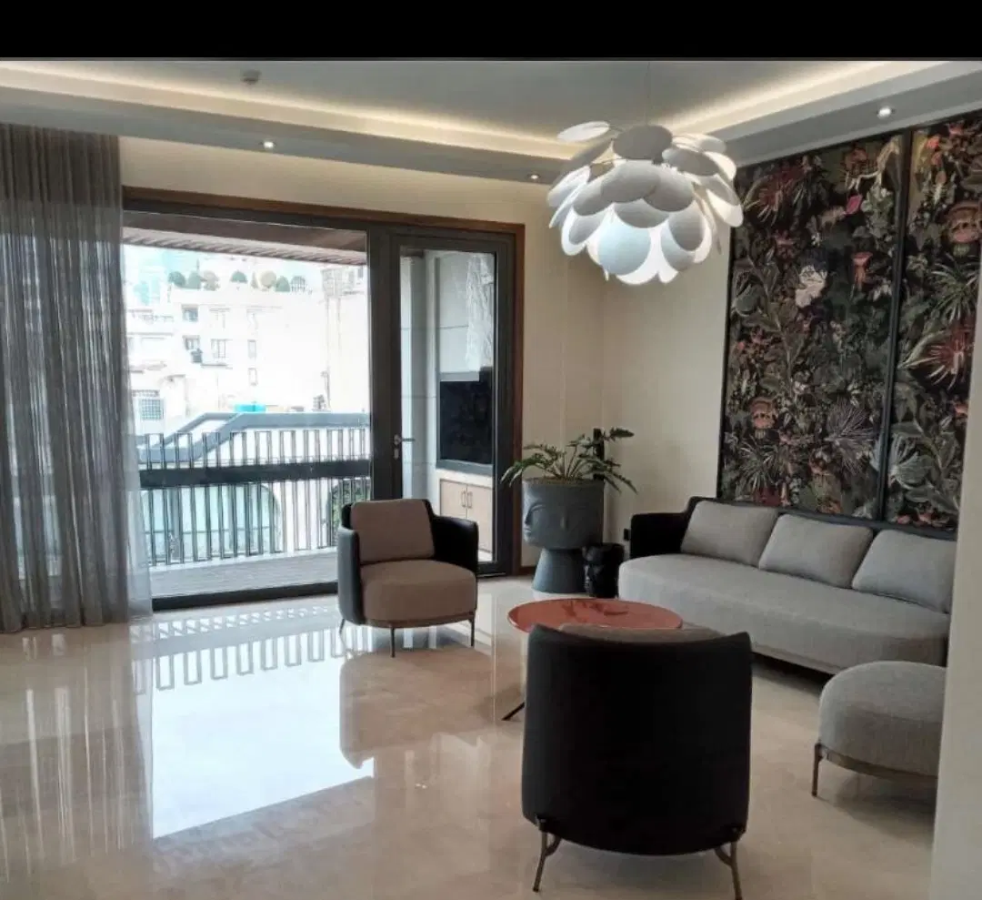 ۷۰متر ۱خ_روبرو پارک_۱۲مترحیاط خلوت_بیسیم