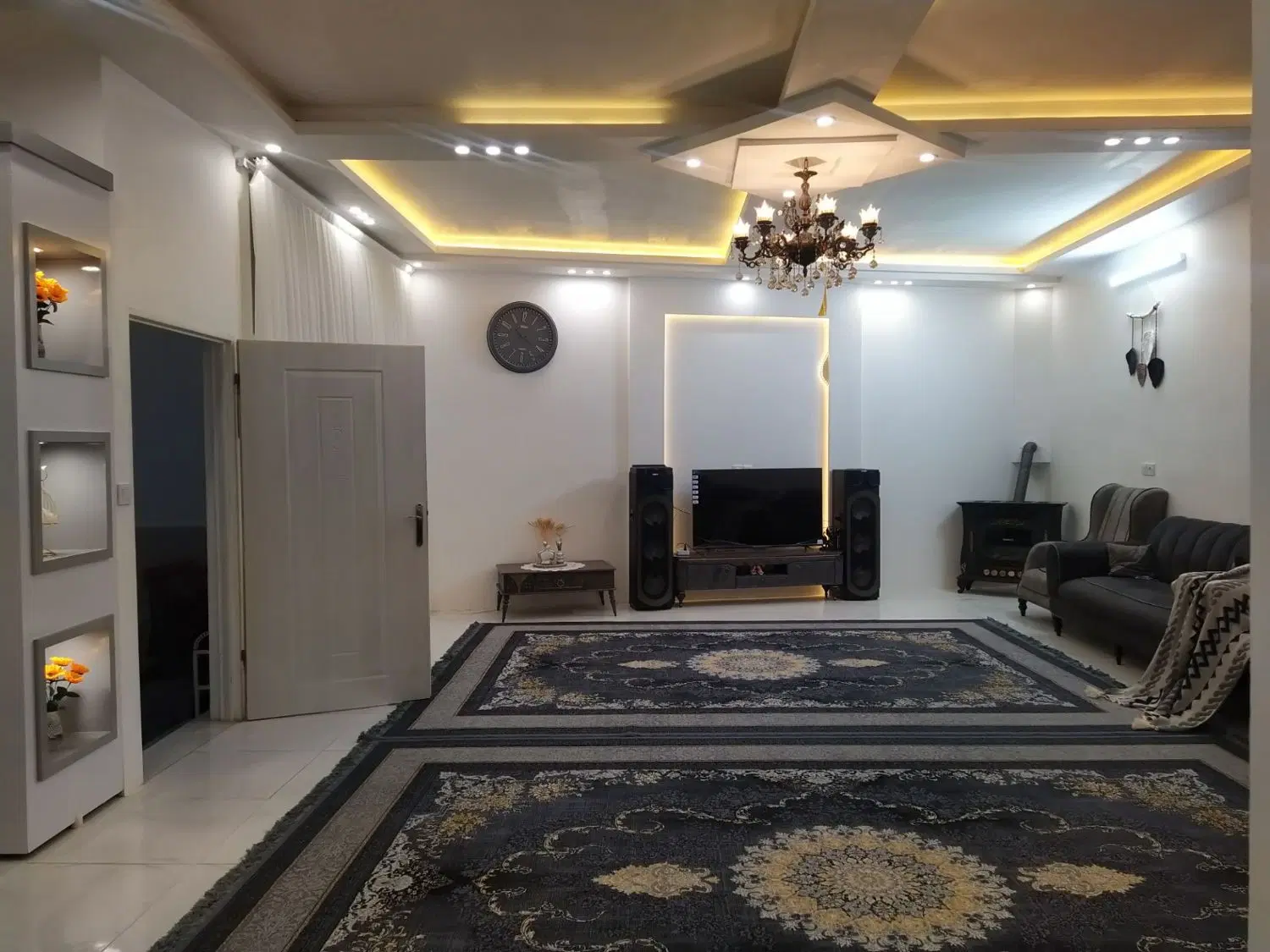 فروش خانه دوطبقه کاملاشیک مخصوص خانومای سخت پسندا