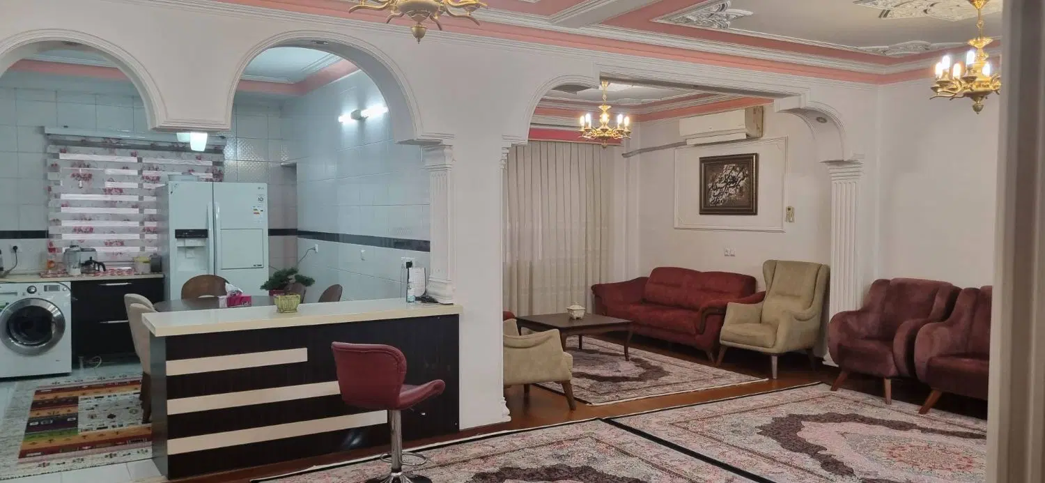 فروش منزل دربستی در ۳ طبقه _ بابل میدان امام حسین
