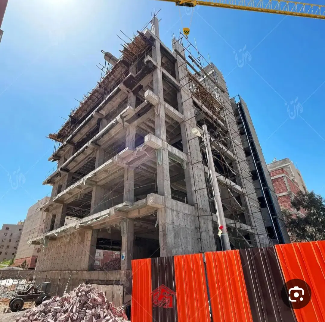 زمین از ما،ساخت و ساز از شما