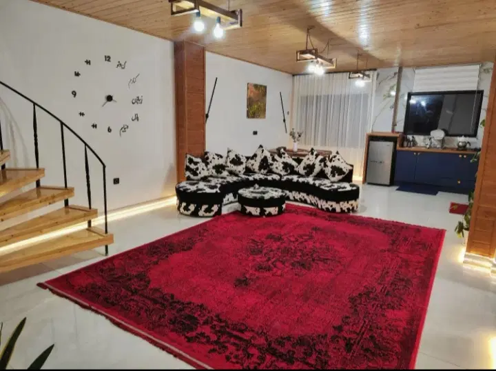 کلبه جنگلی جکوزی روبه جنگل