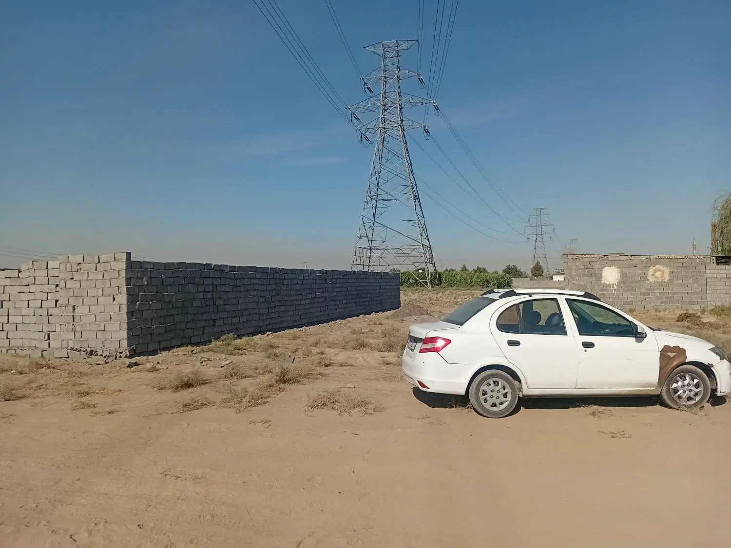 زمین۲۵۲متر پرکنداباد