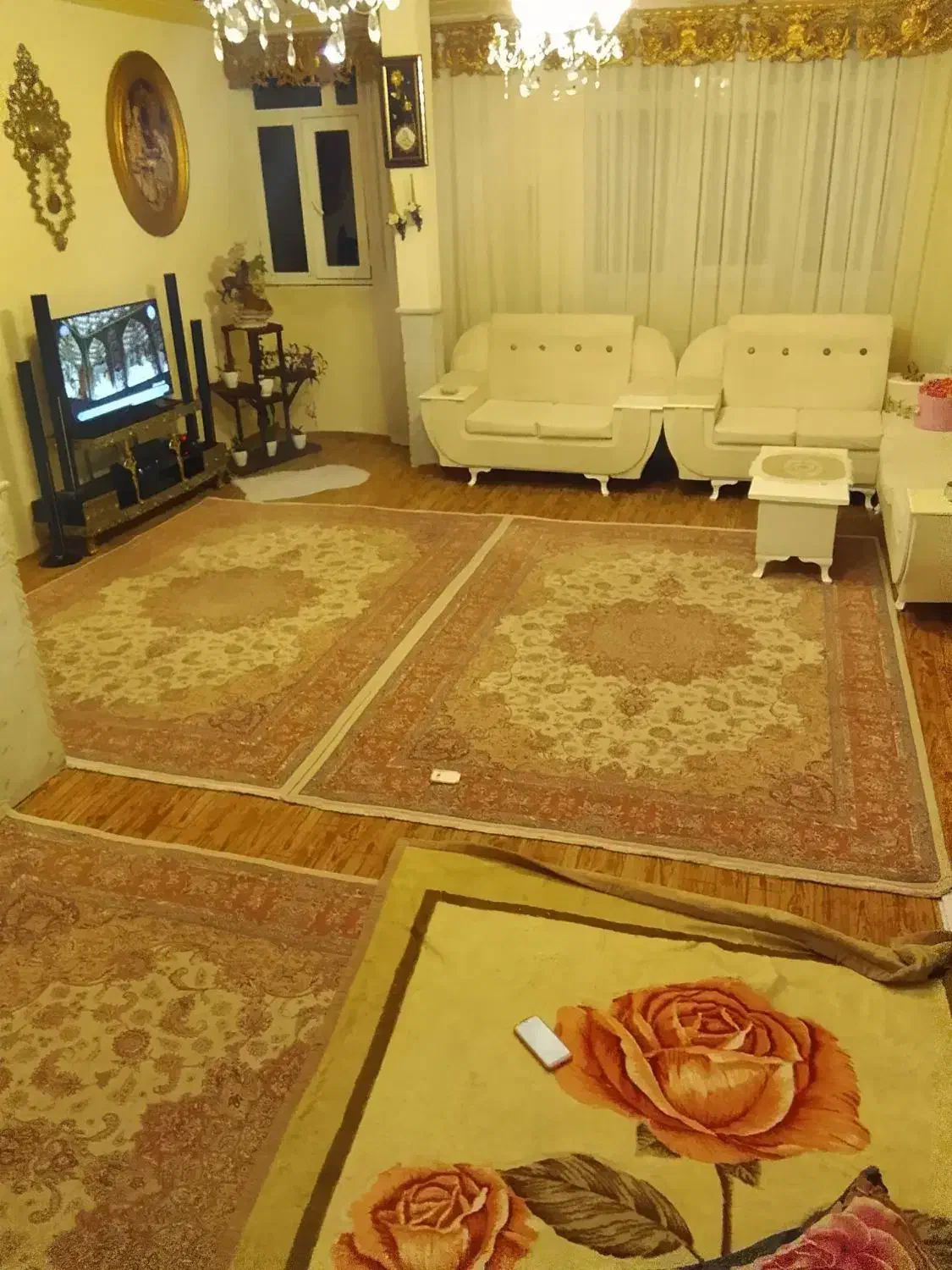 حیاط در میرحمزه