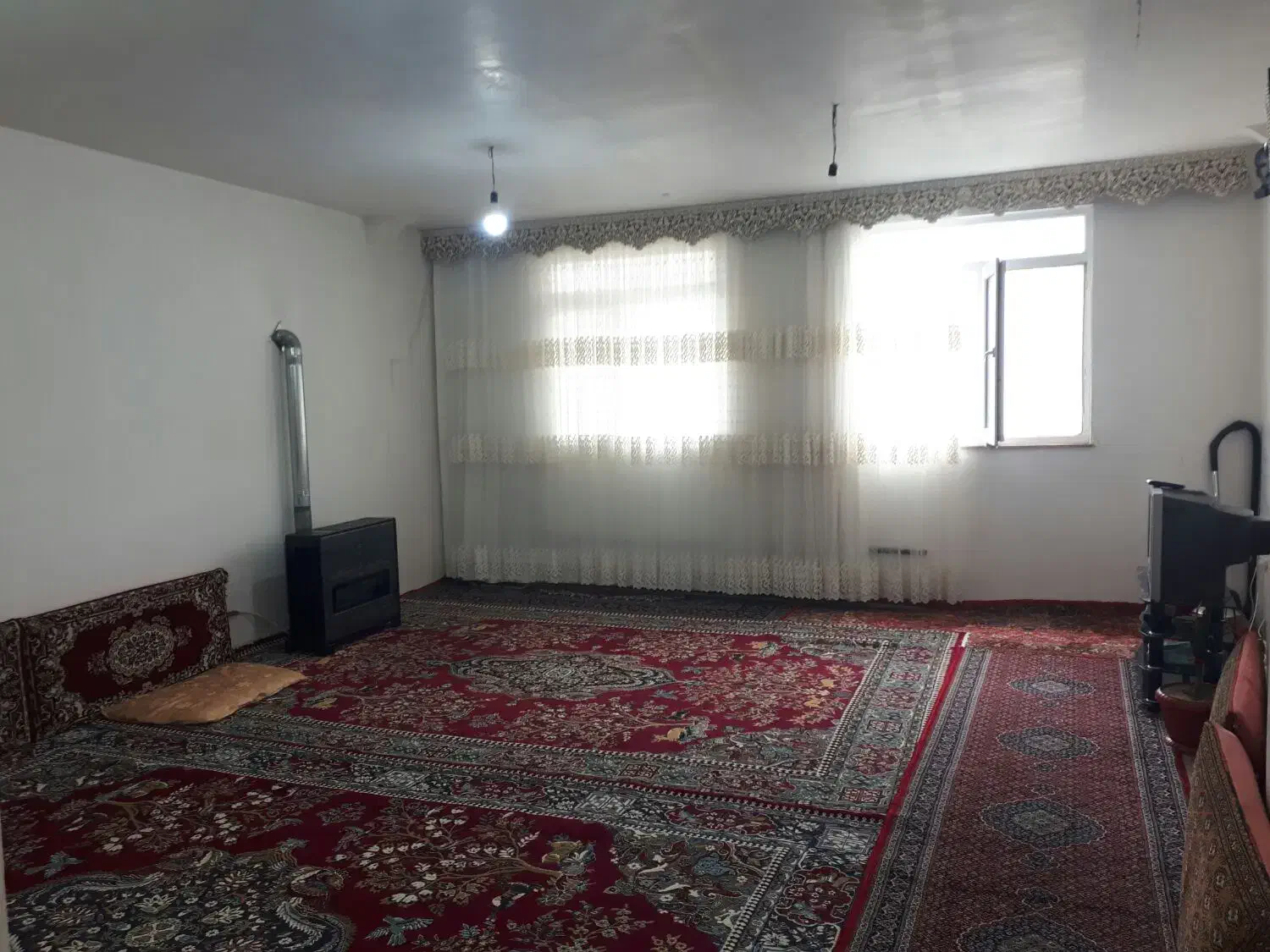 یک واحد ۷۰ متری