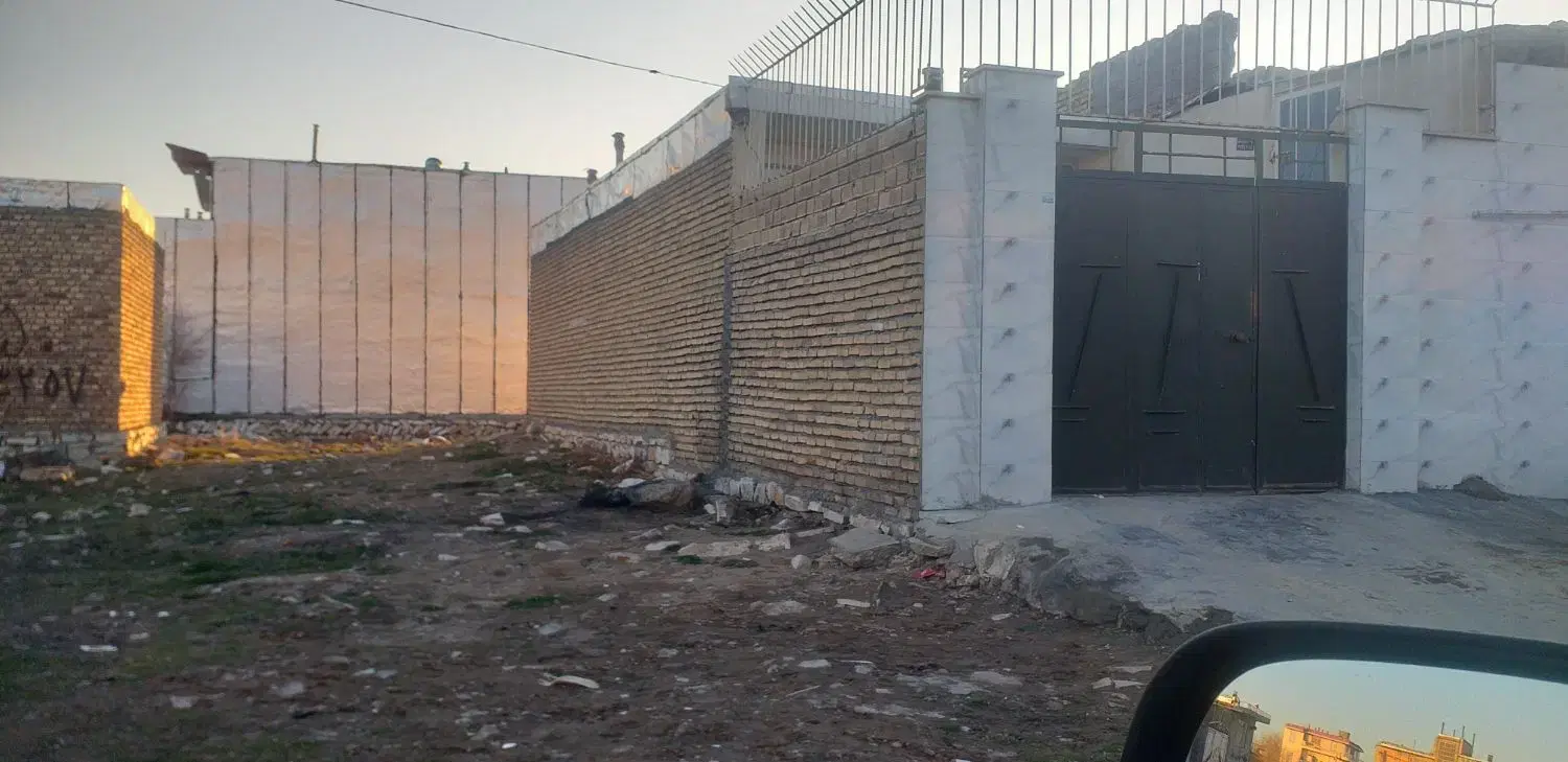 زمین ۹۵ متری